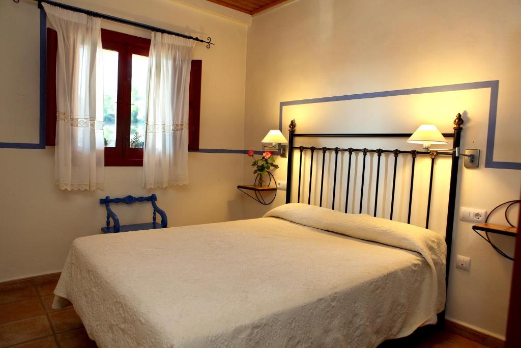 HOTEL RURAL CON ENCANTO EN LA HUERTA DE MULA – MURCIA