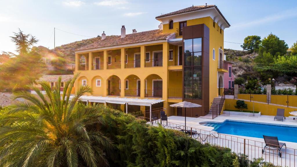 HOTEL RURAL CON ENCANTO EN LA HUERTA DE MULA – MURCIA