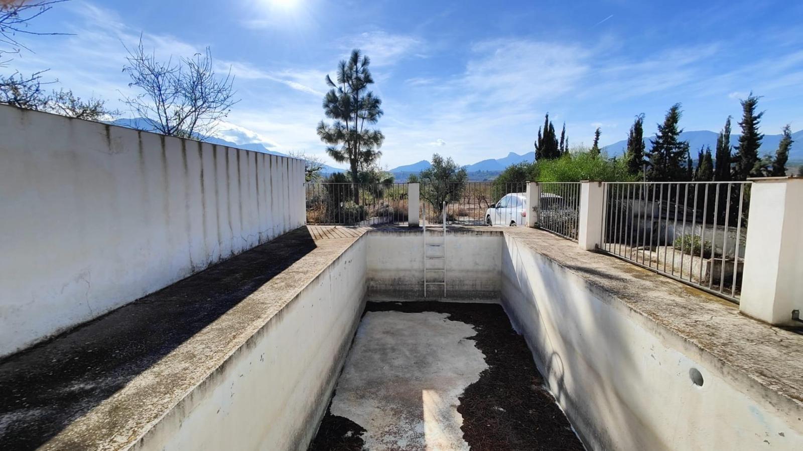 Casa de campo con terreno y plantación en Mula (zona Casas Nuevas)