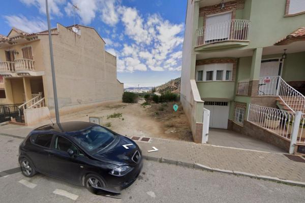 Appezzamento in vendita a Pliego