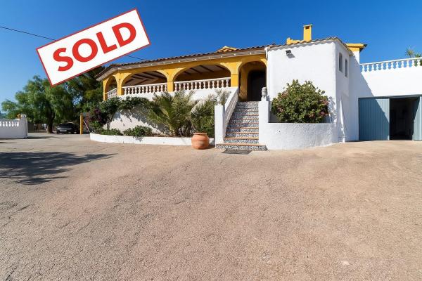 Chalet en venta en Mula