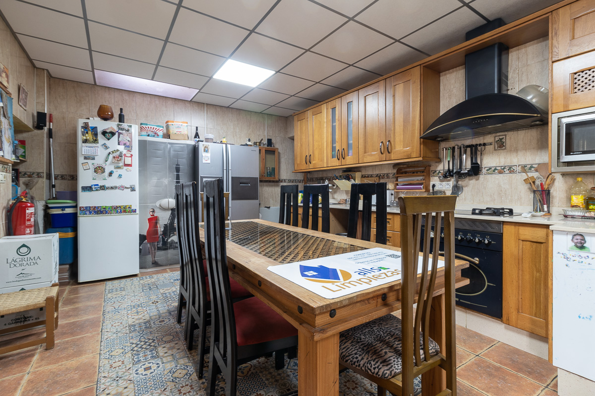 Casa adosada en venta en el centro de Pliego (Murcia)