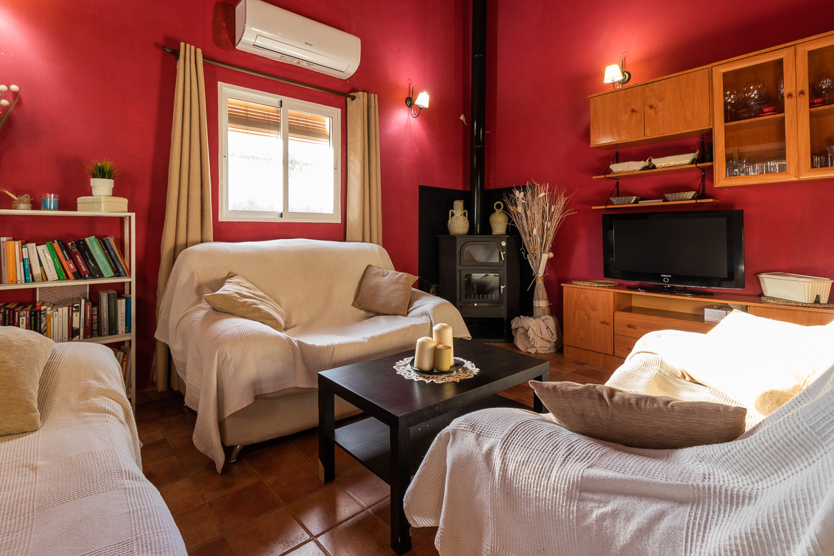 Chalet con parcela independiente y piscina en Pliego (Murcia)