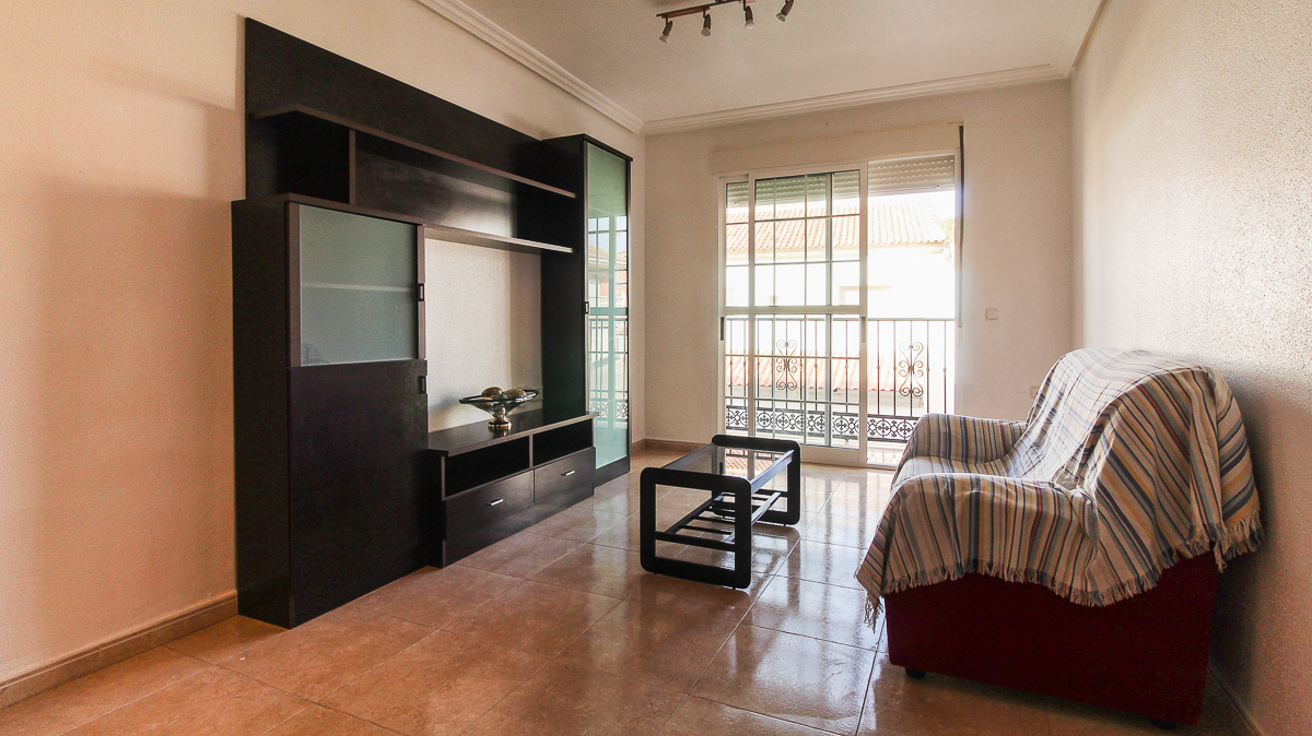 Piso de 103 m² en el Centro de Pliego con Garaje y Trastero