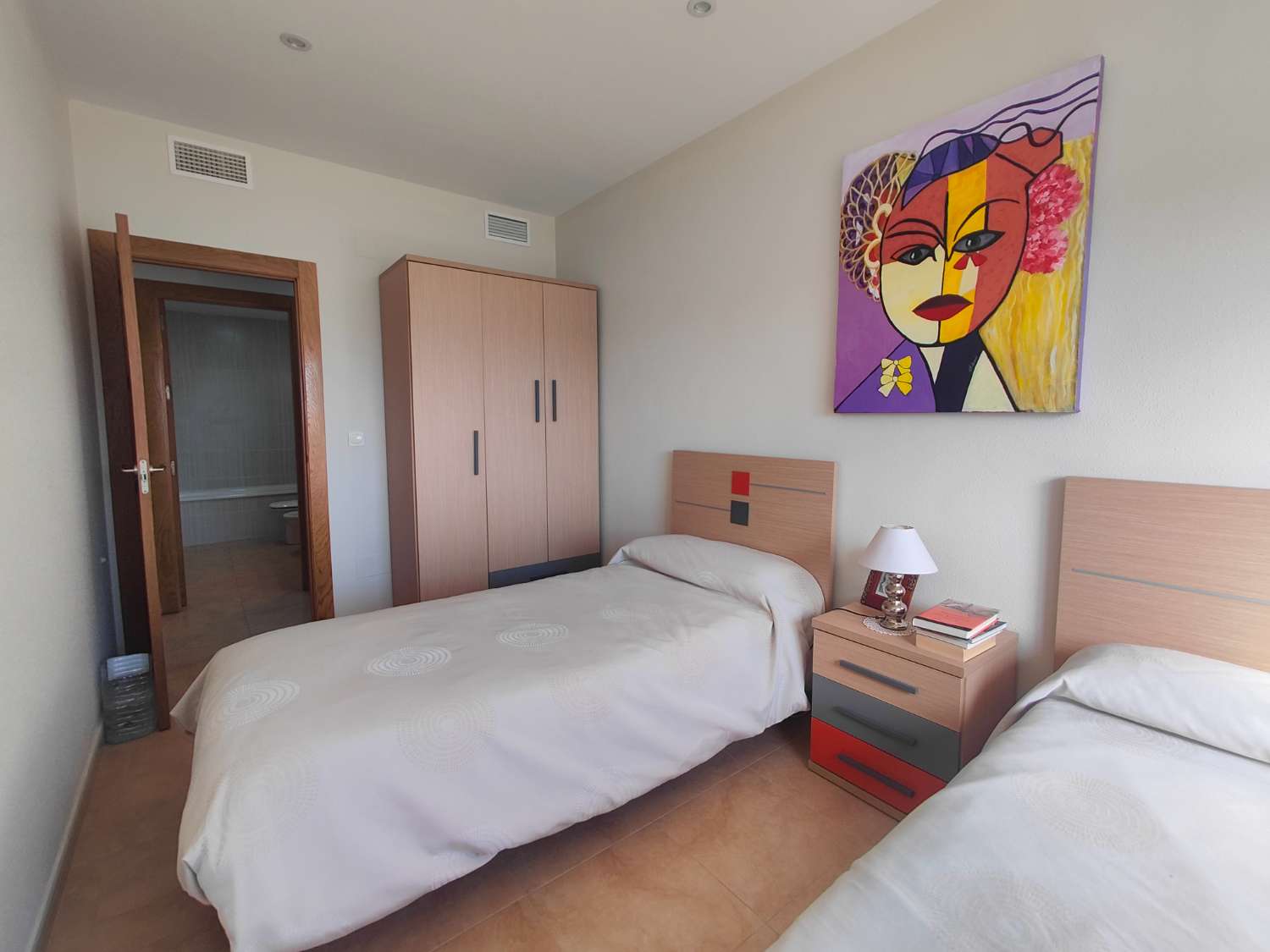 Utvendig leilighet med garasje og bod i utmerket stand i Alhama de Murcia