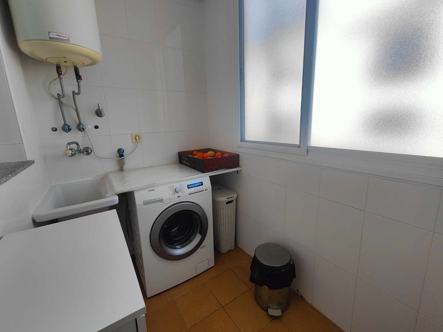 Utvendig leilighet med garasje og bod i utmerket stand i Alhama de Murcia