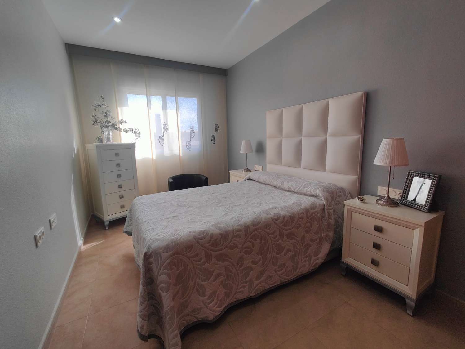 Utvendig leilighet med garasje og bod i utmerket stand i Alhama de Murcia