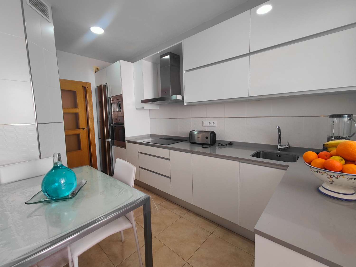 Utvendig leilighet med garasje og bod i utmerket stand i Alhama de Murcia