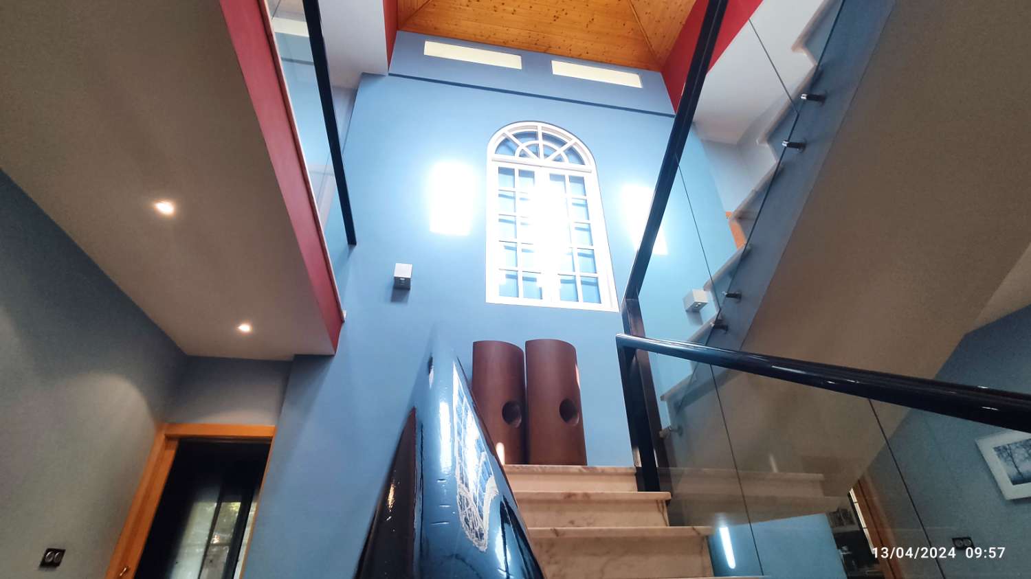 Chalet independiente de 3 plantas con piscina y parcela de 1.100 m² en Moratalla (Murcia)