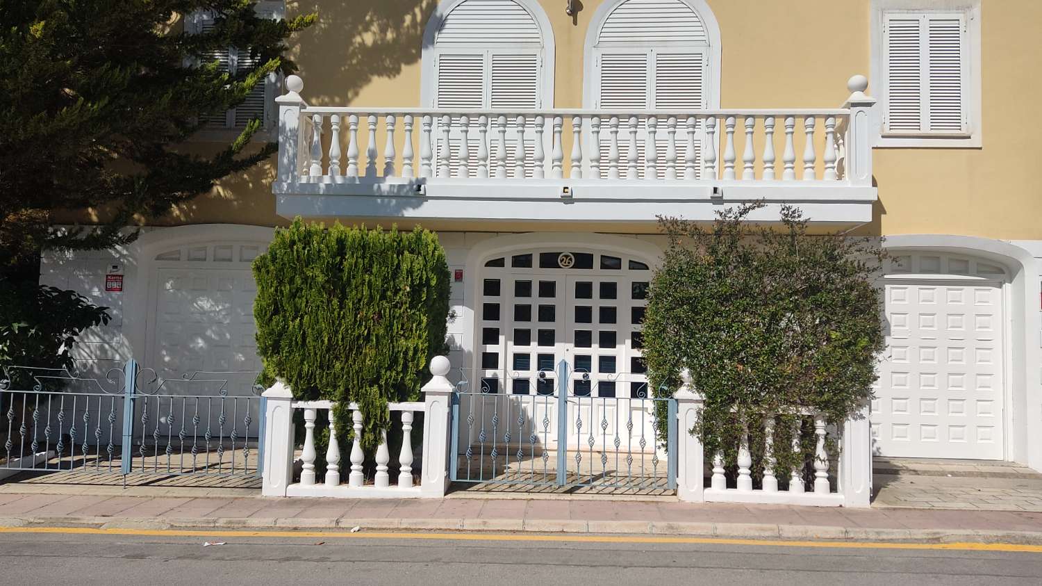 Chalet independiente de 3 plantas con piscina y parcela de 1.100 m² en Moratalla (Murcia)