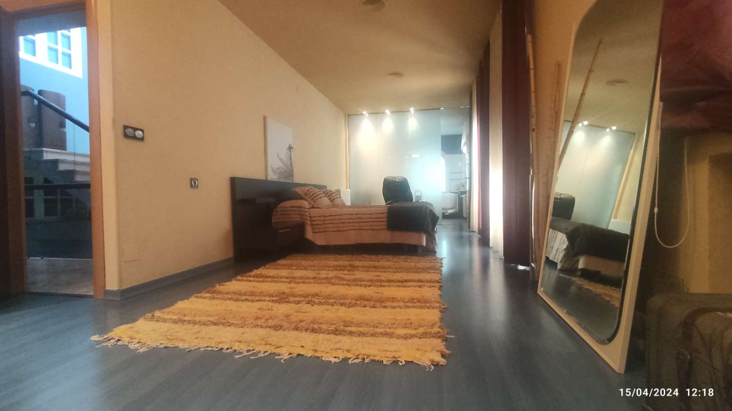 Chalet independiente de 3 plantas con piscina y parcela de 1.100 m² en Moratalla (Murcia)