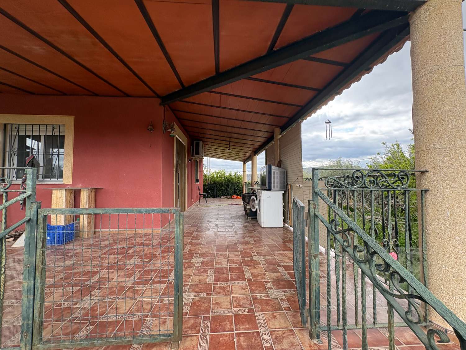 Chalet de 163 m² con parcela de 5.296 m² y cítricos en  Mula (Murcia)