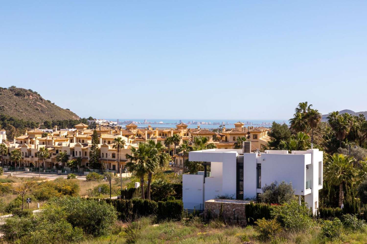 Villas independientes de obra nueva con vistas al mar en Cartagena