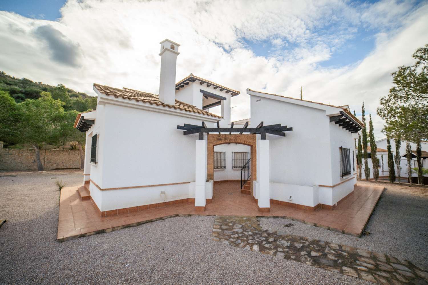 Residencial de obra nueva con villas independientes y adosados en Fuente Álamo