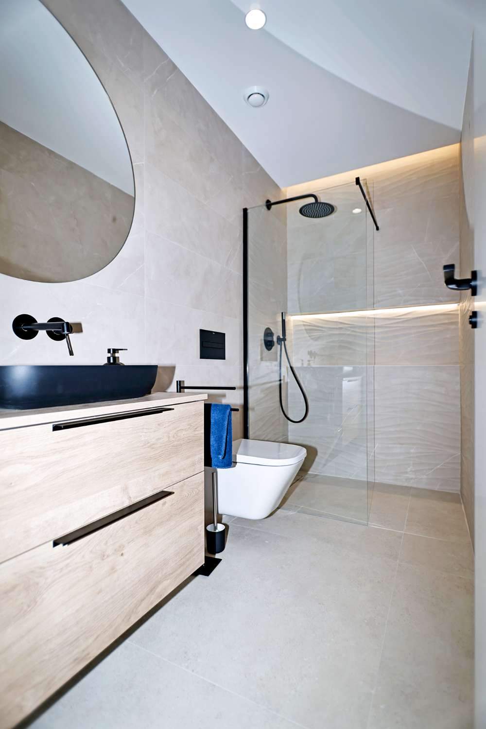 Promoción de villas independientes con piscina privada en urbanización privada de Molina de Segura.