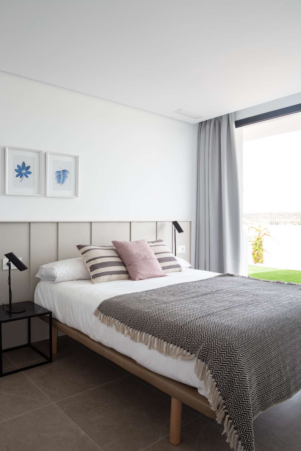 Exclusivas villas de lujo con piscina privada y solárium en Orihuela Costa