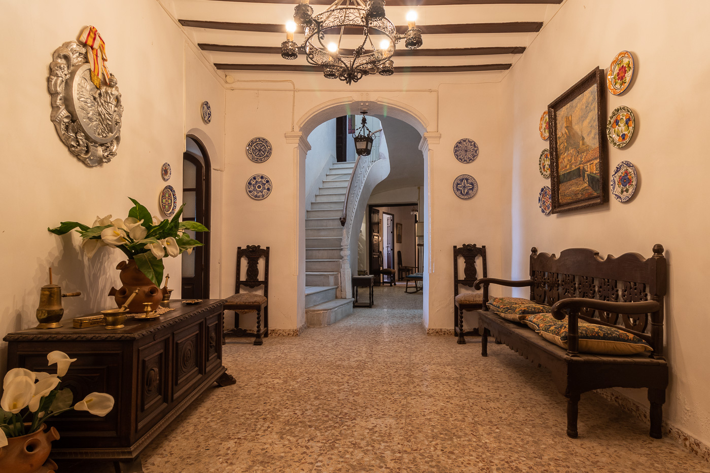 CASA SEÑORIAL CON GARAJE Y HUERTO EN EL CASCO ANTIGUO DE MULA