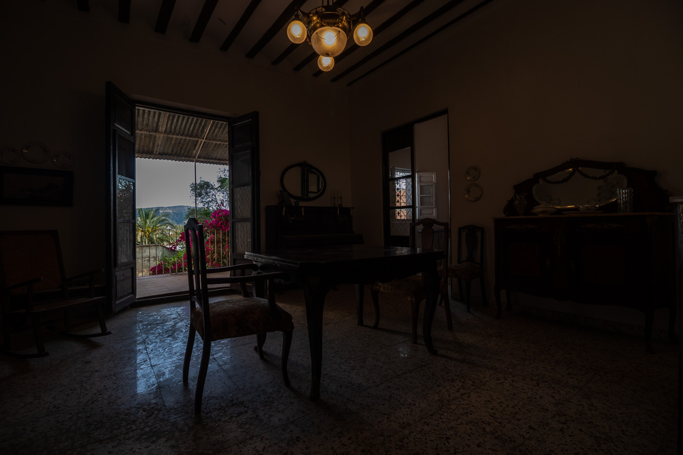 CASA SEÑORIAL CON GARAJE Y HUERTO EN EL CASCO ANTIGUO DE MULA