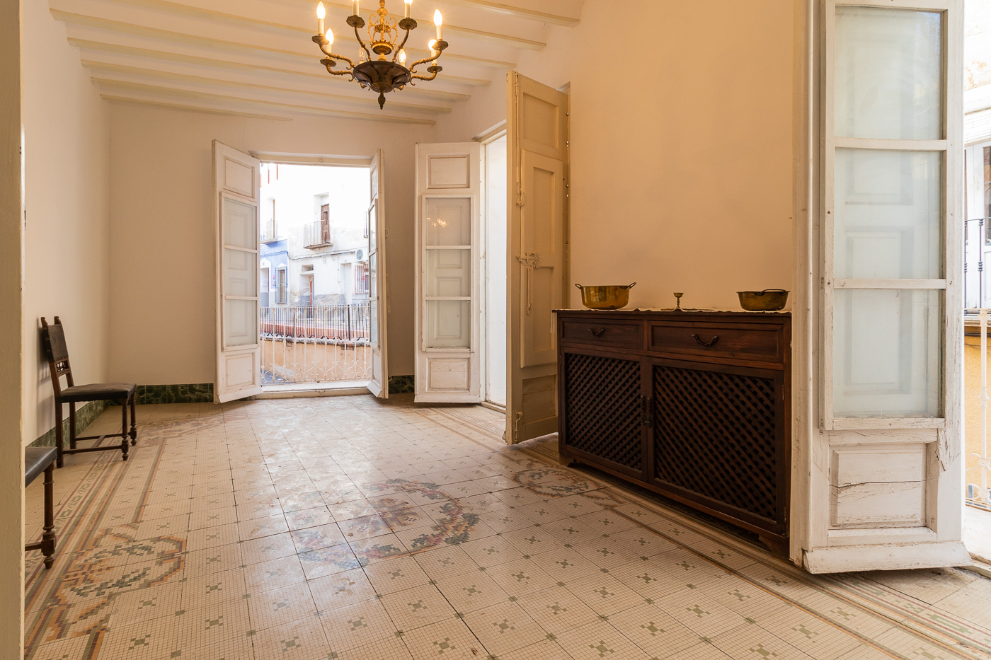 CASA SEÑORIAL CON GARAJE Y HUERTO EN EL CASCO ANTIGUO DE MULA