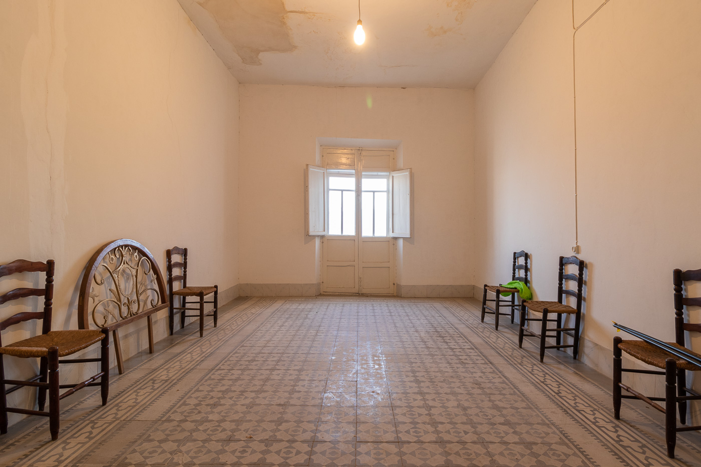 CASA SEÑORIAL CON GARAJE Y HUERTO EN EL CASCO ANTIGUO DE MULA
