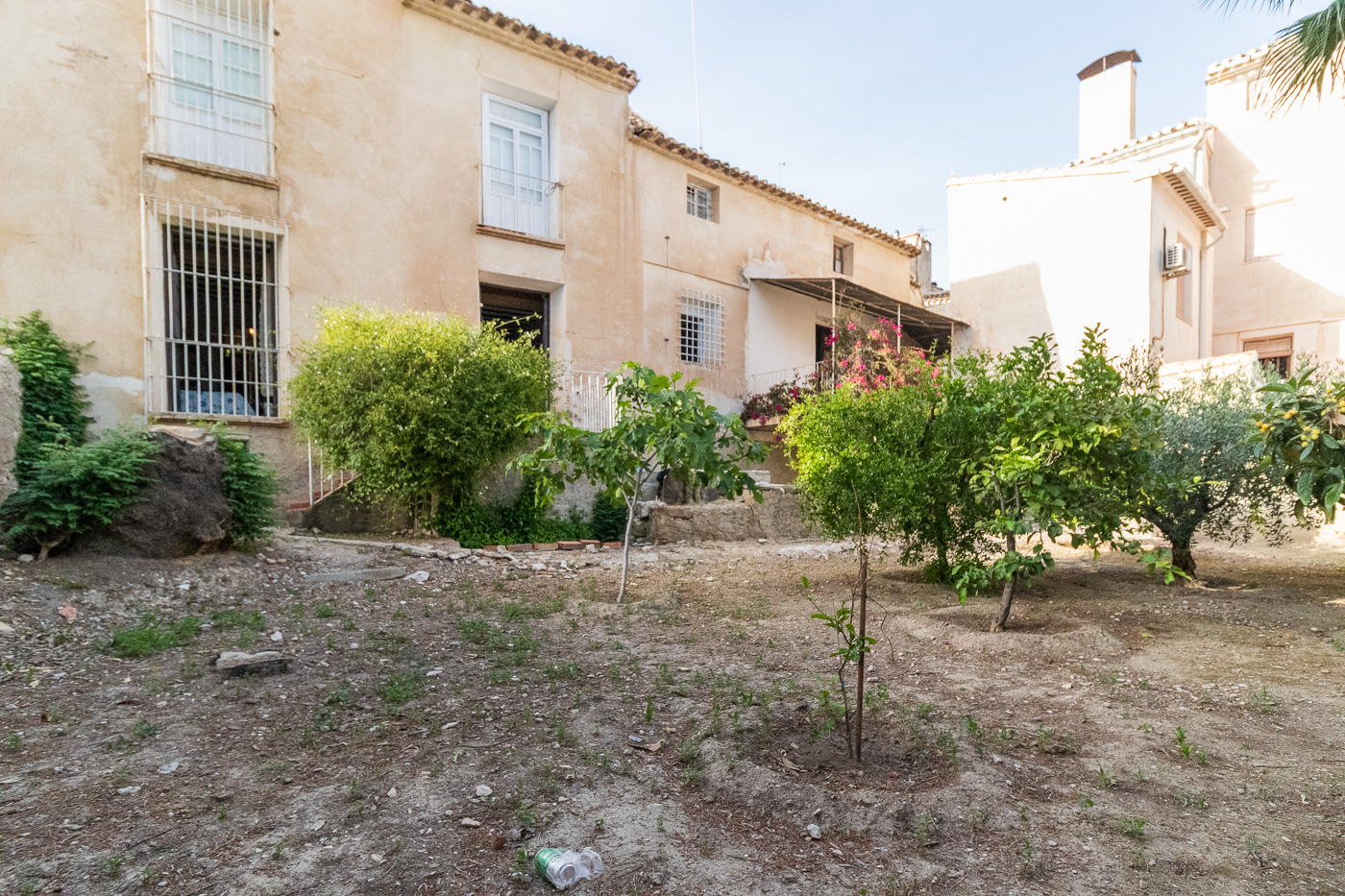 CASA SEÑORIAL CON GARAJE Y HUERTO EN EL CASCO ANTIGUO DE MULA