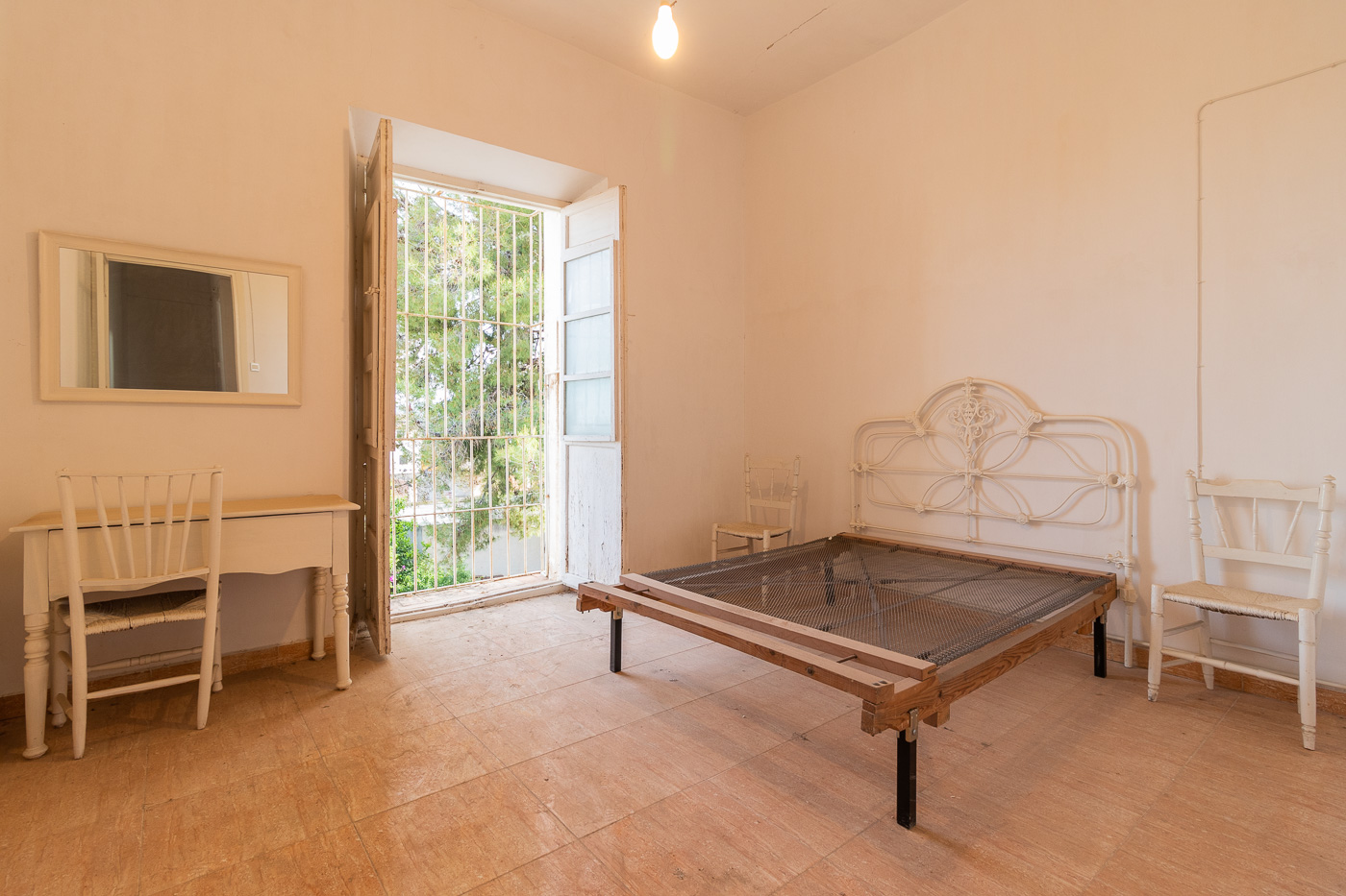 CASA SEÑORIAL CON GARAJE Y HUERTO EN EL CASCO ANTIGUO DE MULA