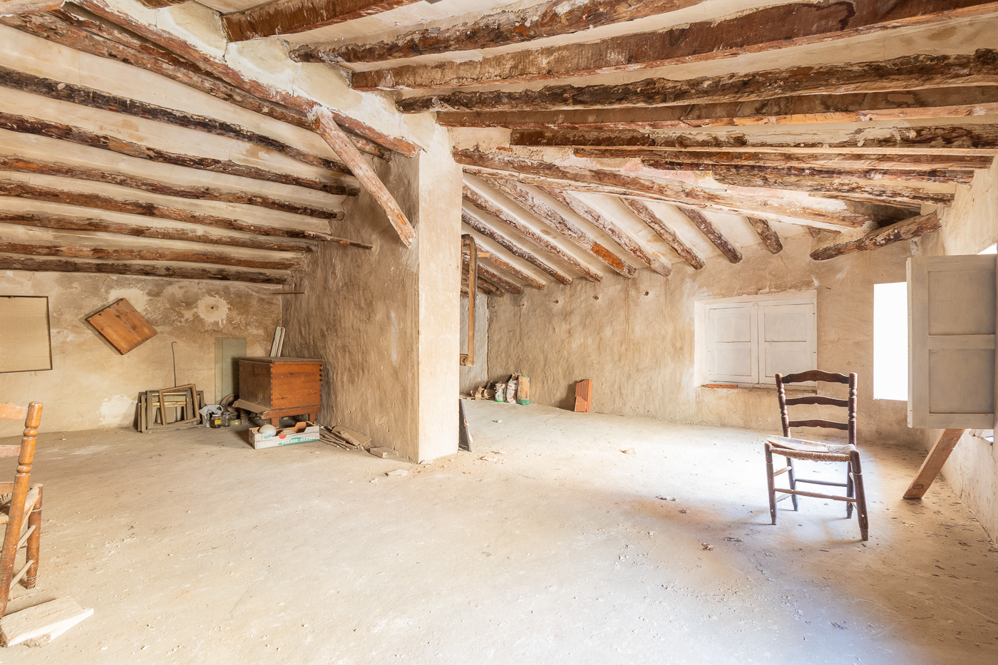CASA SEÑORIAL CON GARAJE Y HUERTO EN EL CASCO ANTIGUO DE MULA