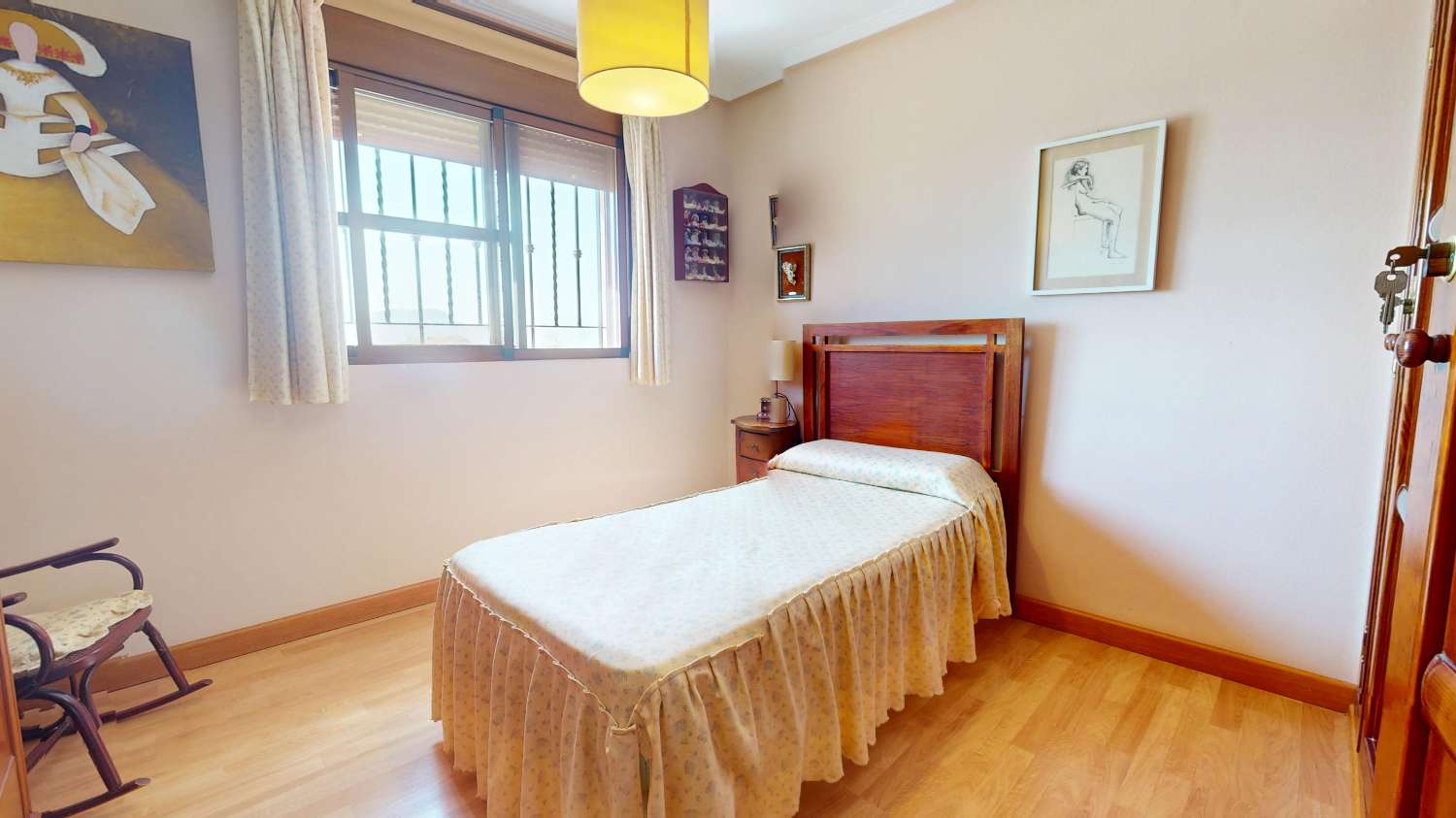 Chalet independiente con gran parcela y vistas al mar en Águilas