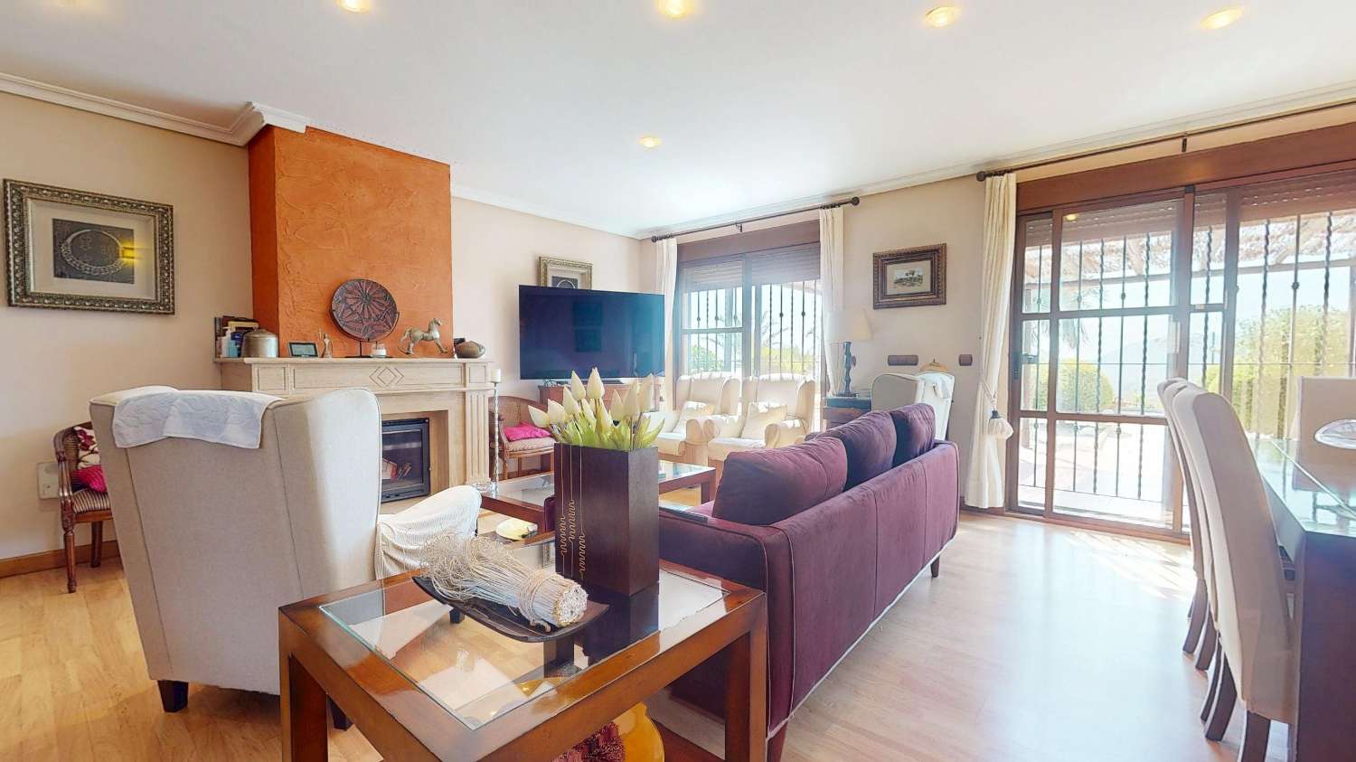 Chalet independiente con gran parcela y vistas al mar en Águilas