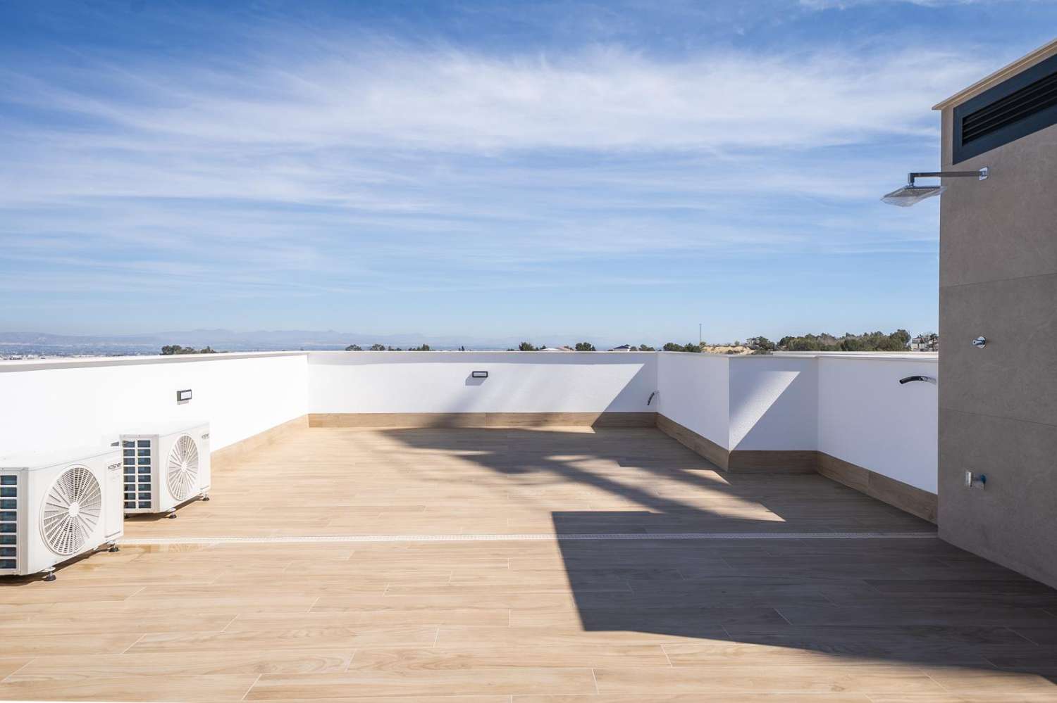Maison neuve de 3 chambres et 3 salles de bain à La Finca Golf