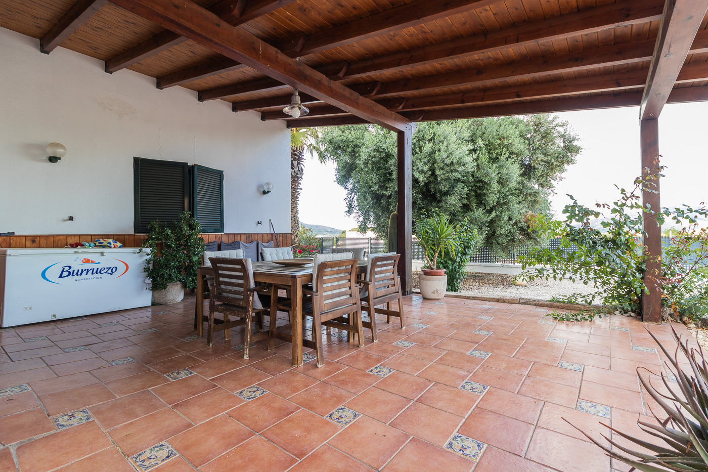 Chalet independiente con parcela y piscina en Calasparra