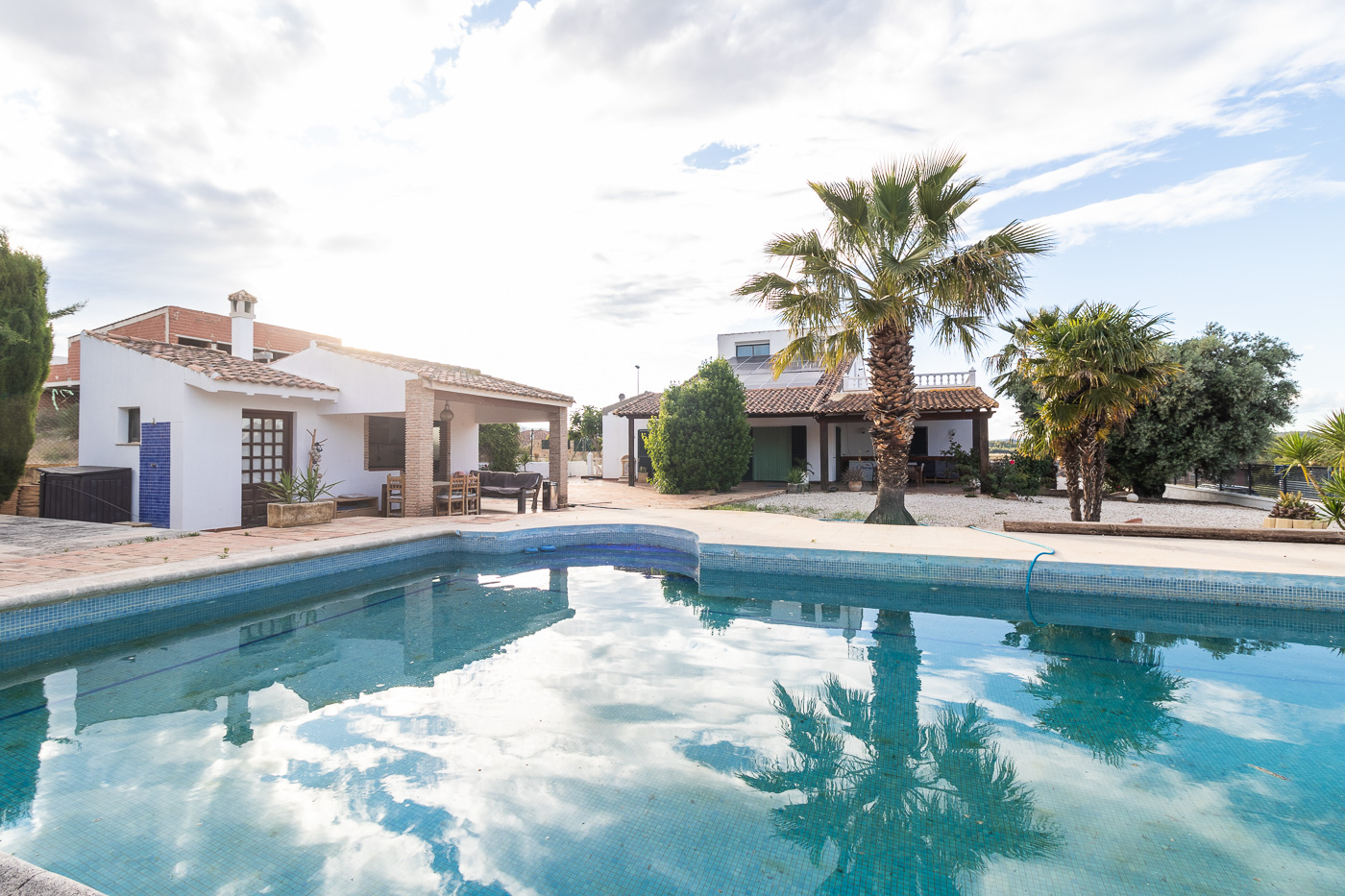 Chalet independiente con parcela y piscina en Calasparra