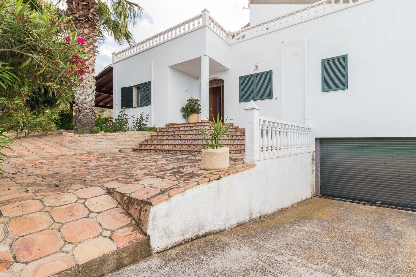 Chalet independiente con parcela y piscina en Calasparra