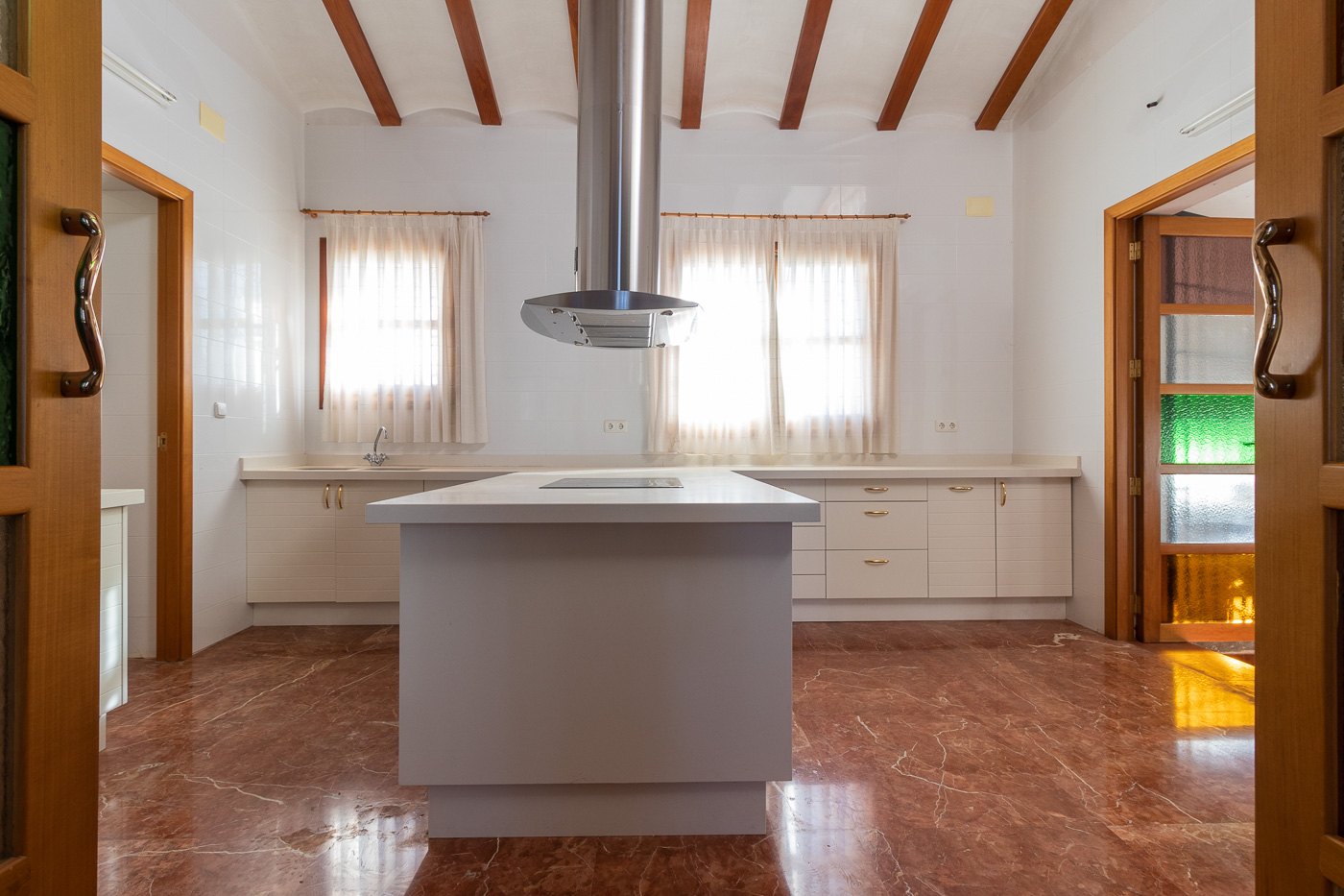 Villa met boerderij van 2 hectare in Casas Nuevas
